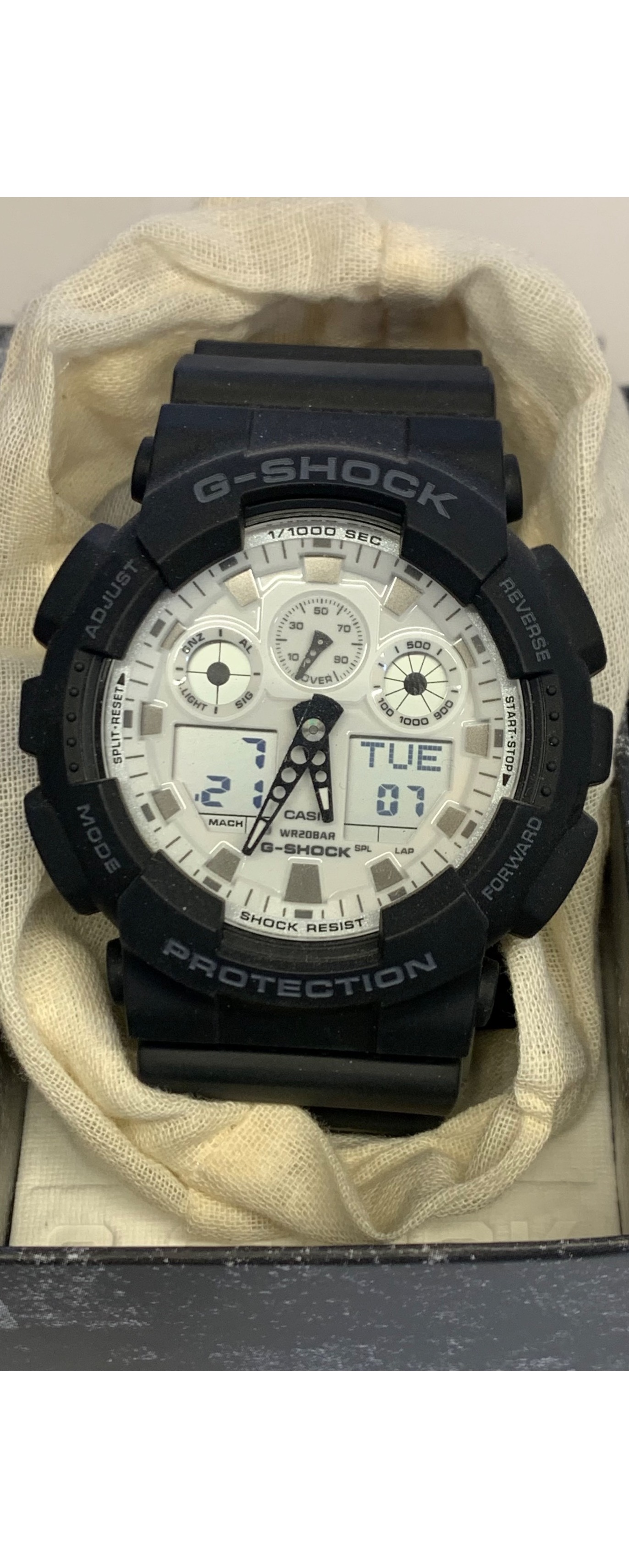 کاسیو جی شاک GA-100Wd-1AD