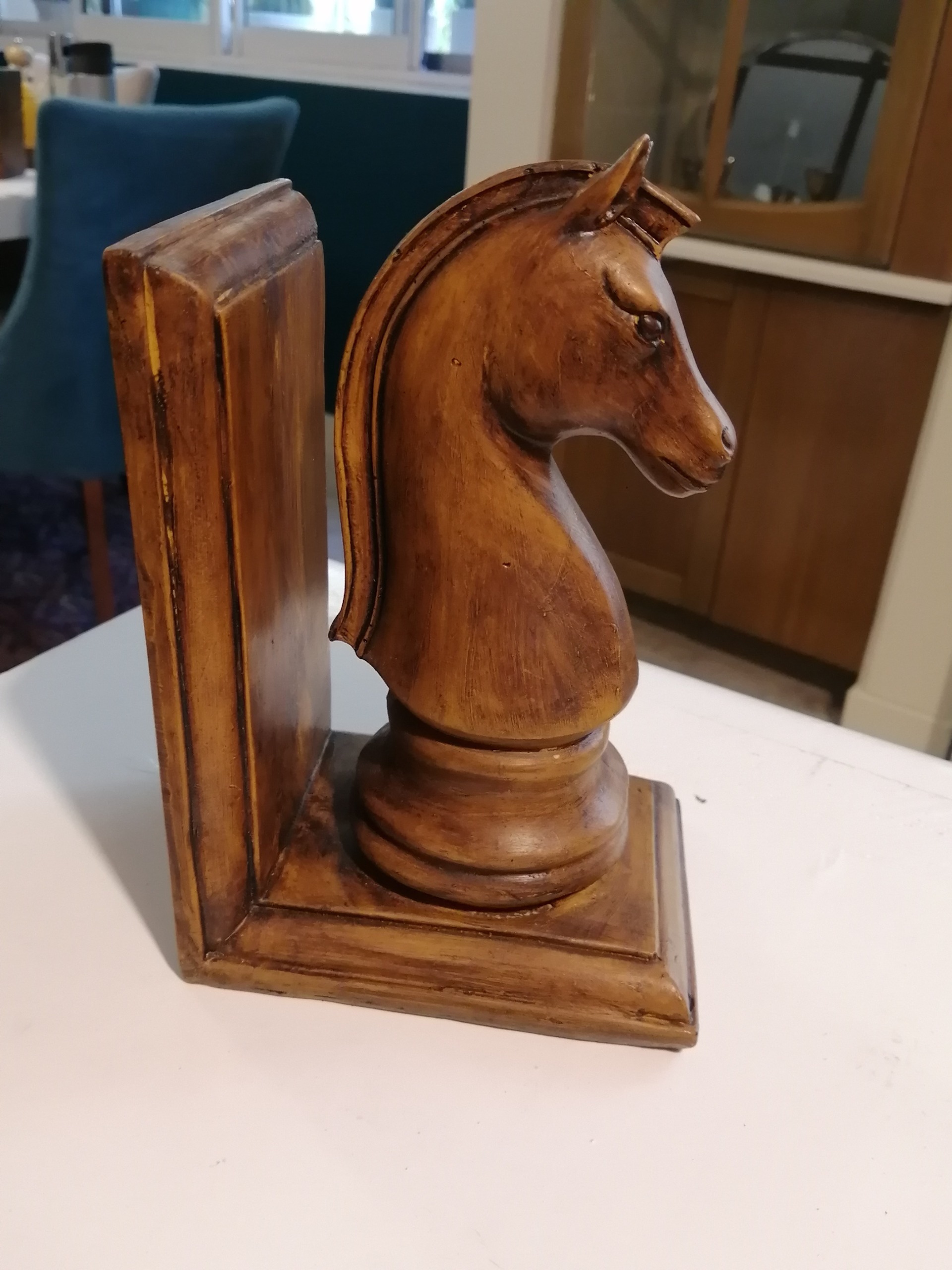 یک جفت غشگیر (نگهدارنده) کتاب چوبی زیبا