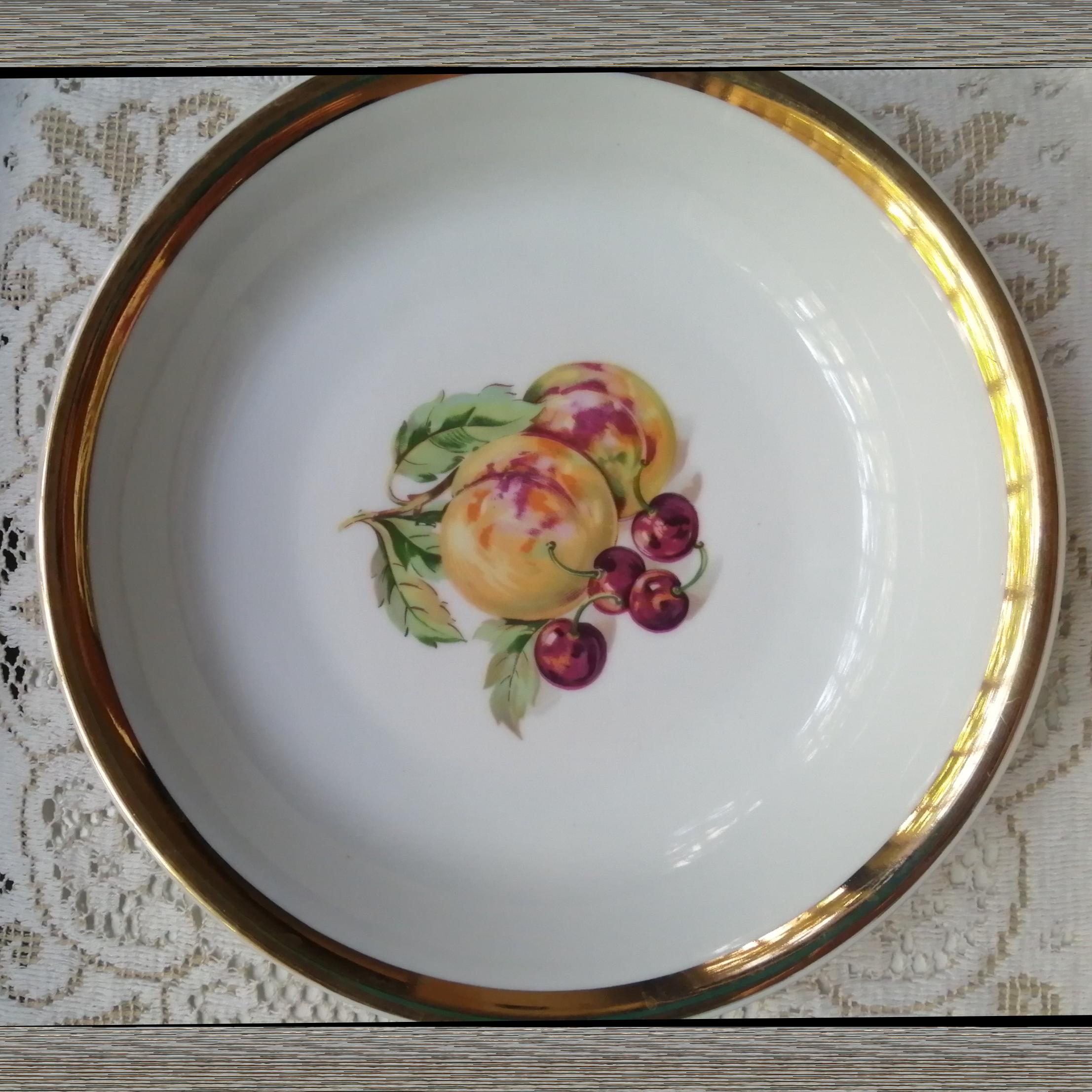 بشقاب دیوارکوب بزرگ لب طلایی چک