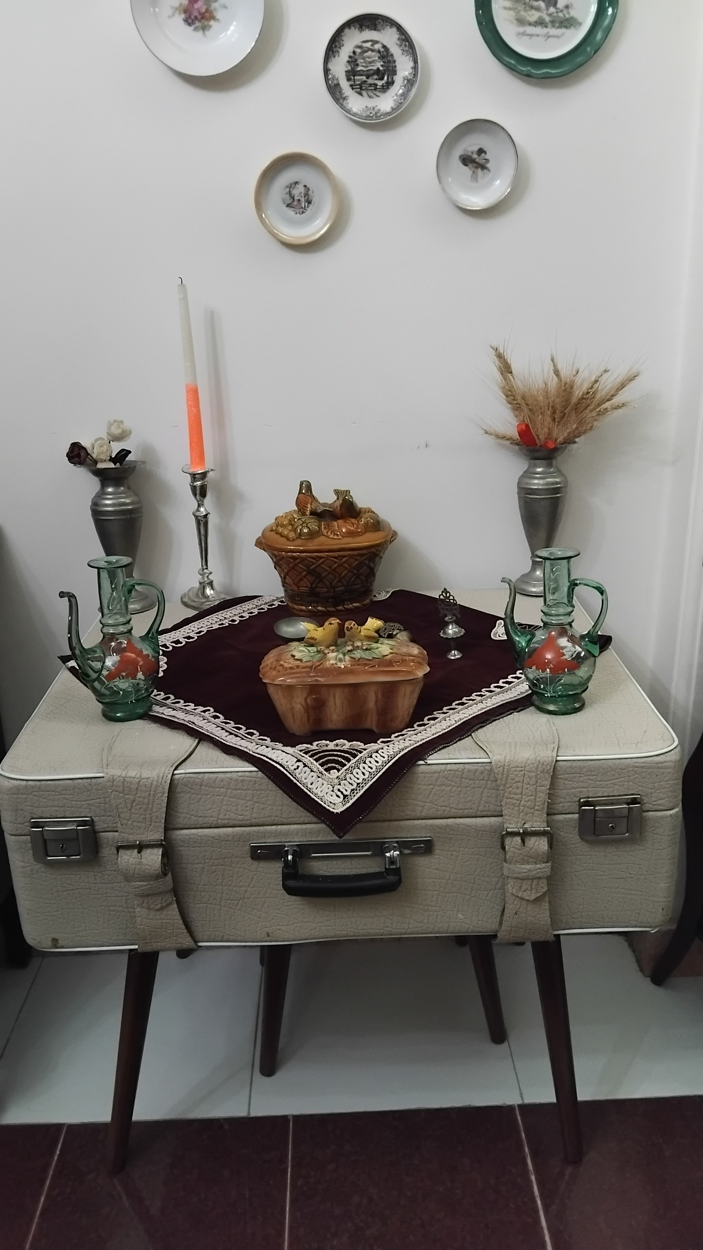 چمدان قدیمی بزرگ