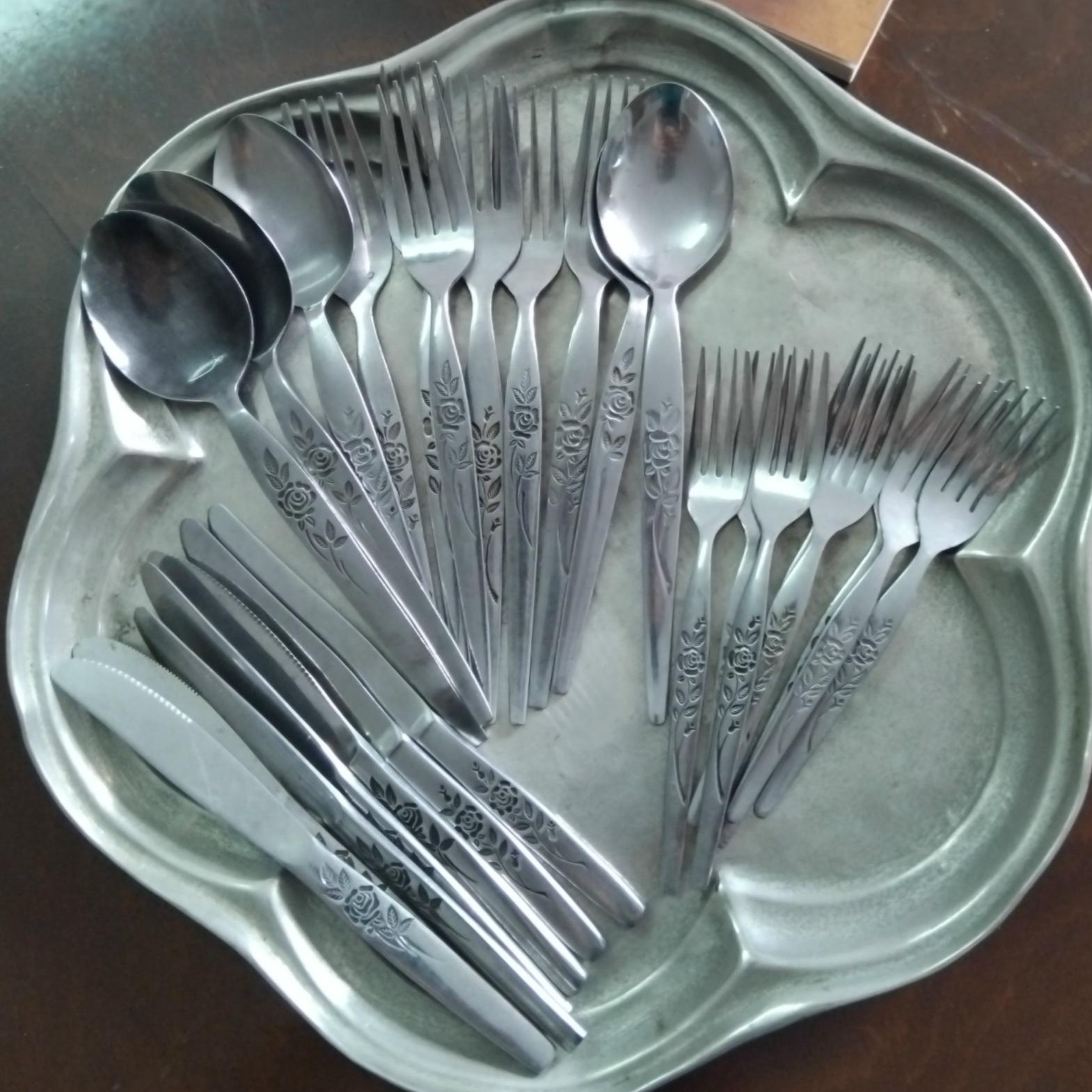 چنگال گل رز یکدست