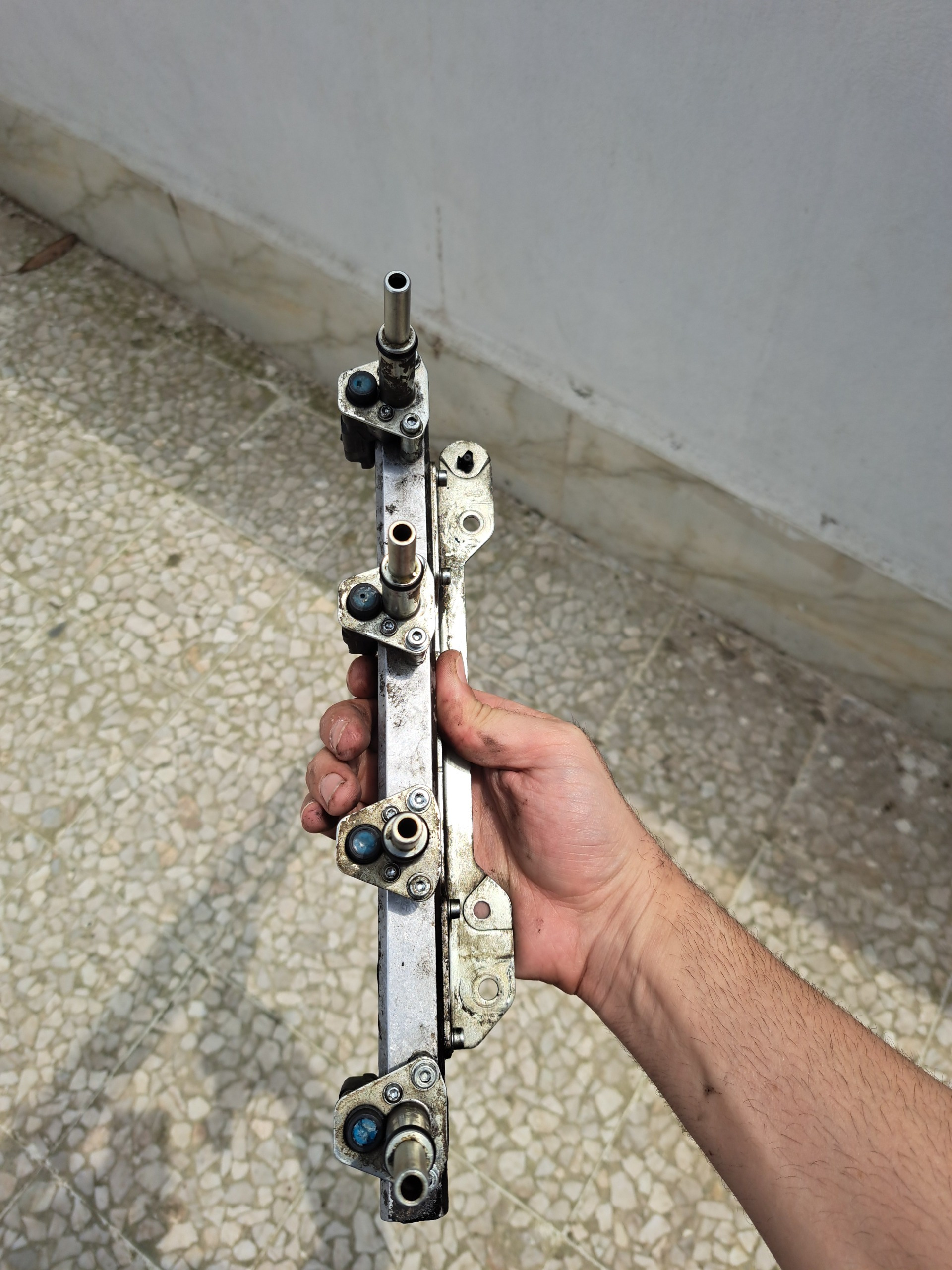سوزن انژکتور گاز کروز ef7 (برق زیمنس) مشکل دار