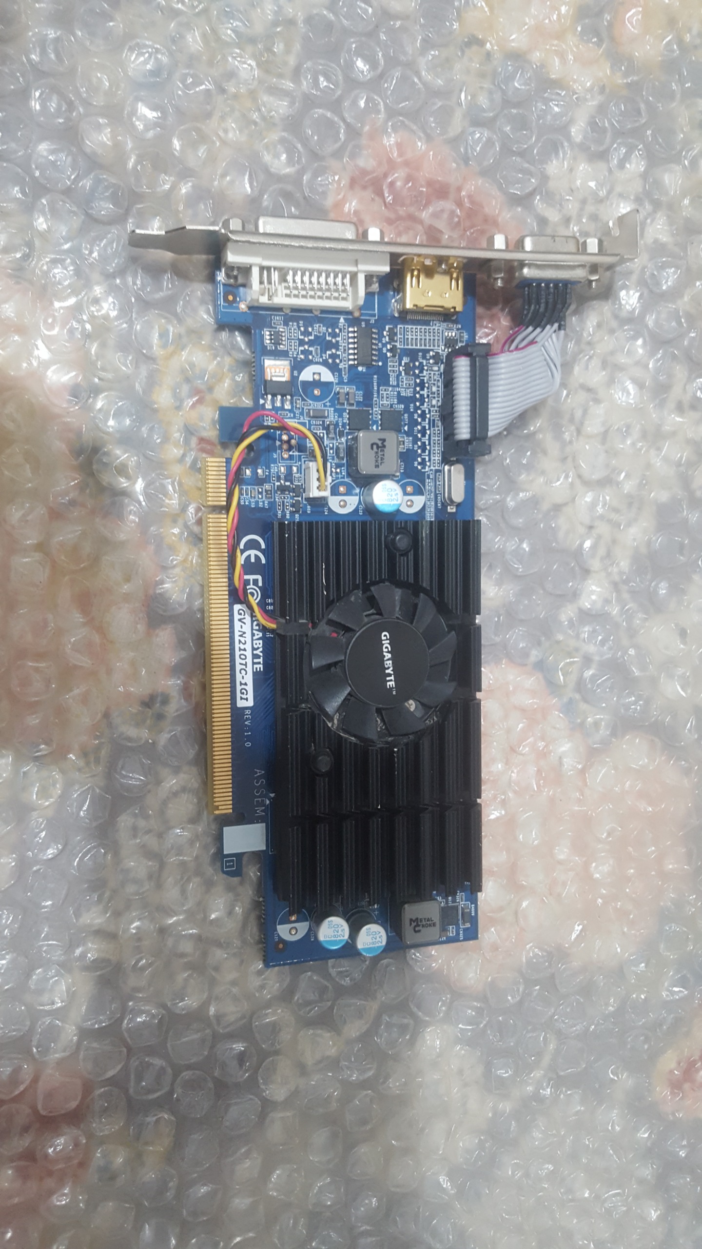 گرافیک یک گیگddr3