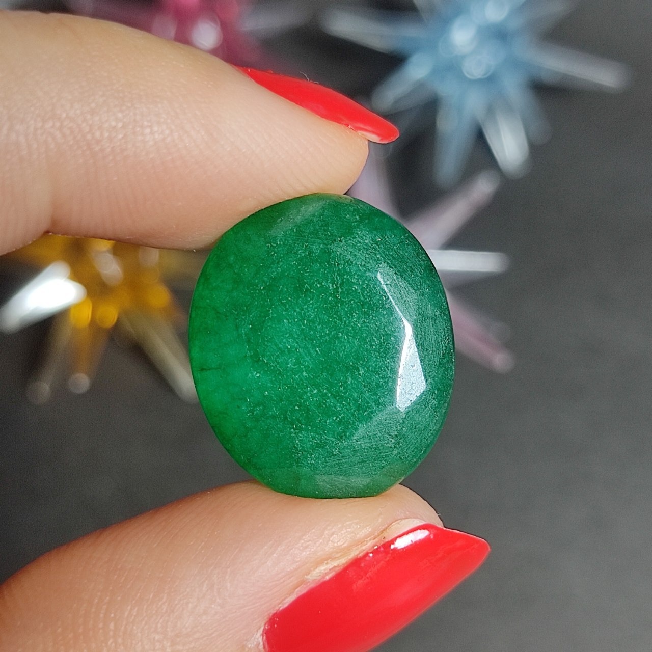 نگین سنگ جید زمردی معدنی رگه دراگونی کد10114