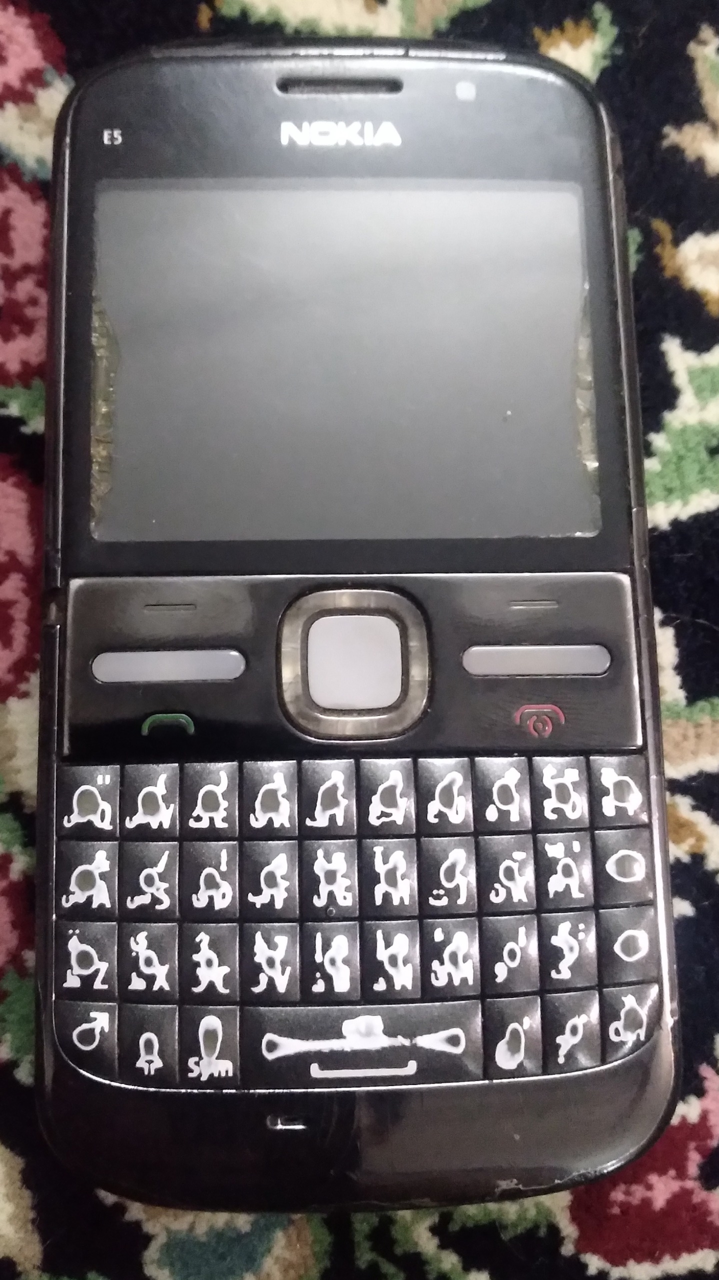 موبایل نوکیا E5