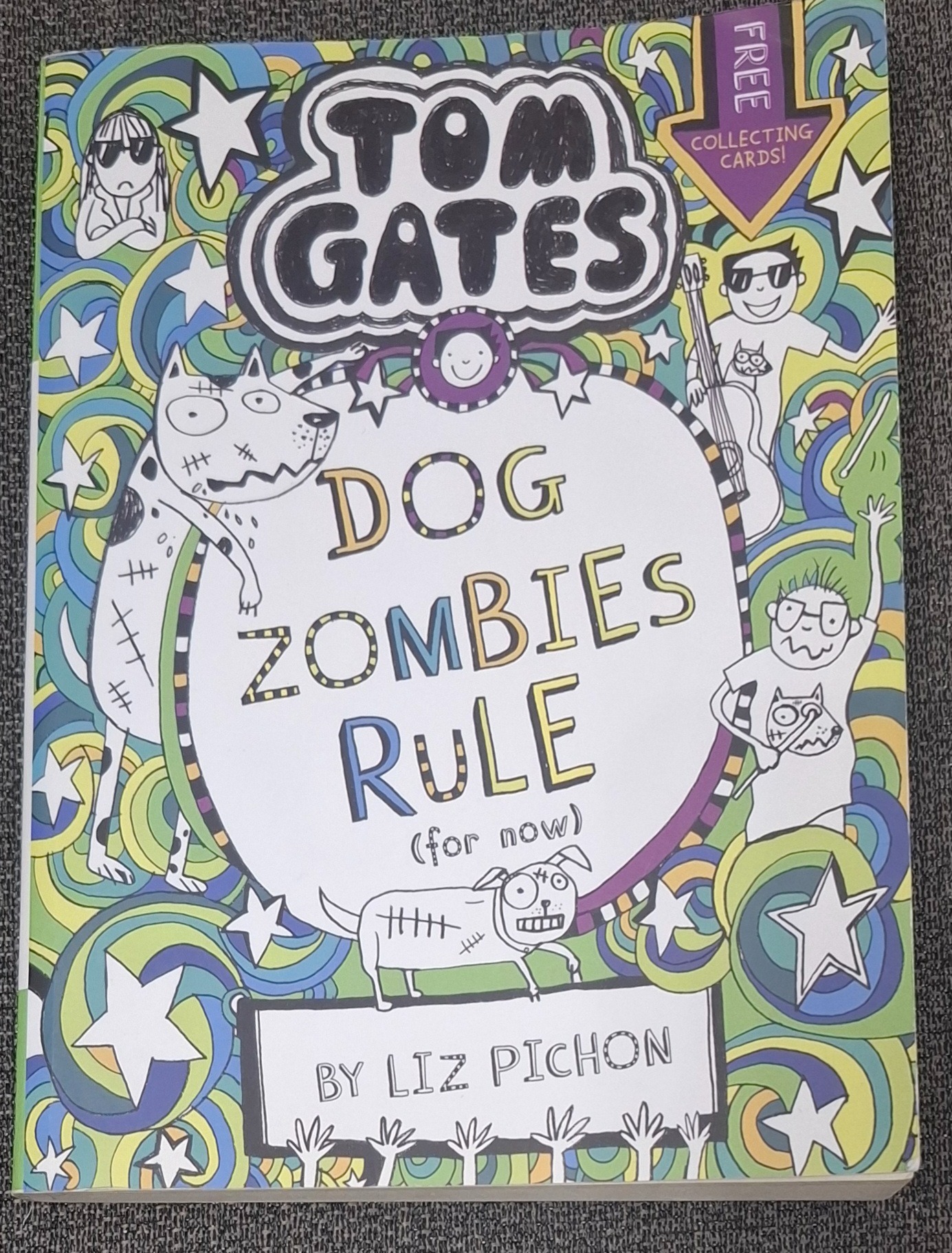کتاب تام گیتس tom gates 11/ Dog Zombies Rule