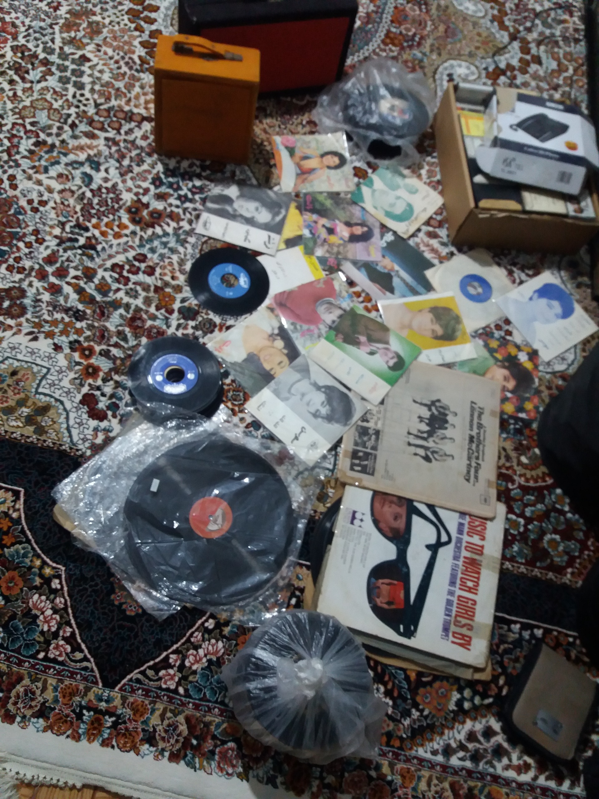 صفحه گرامافون فرشته تعدادی صفحه گرام در حد
