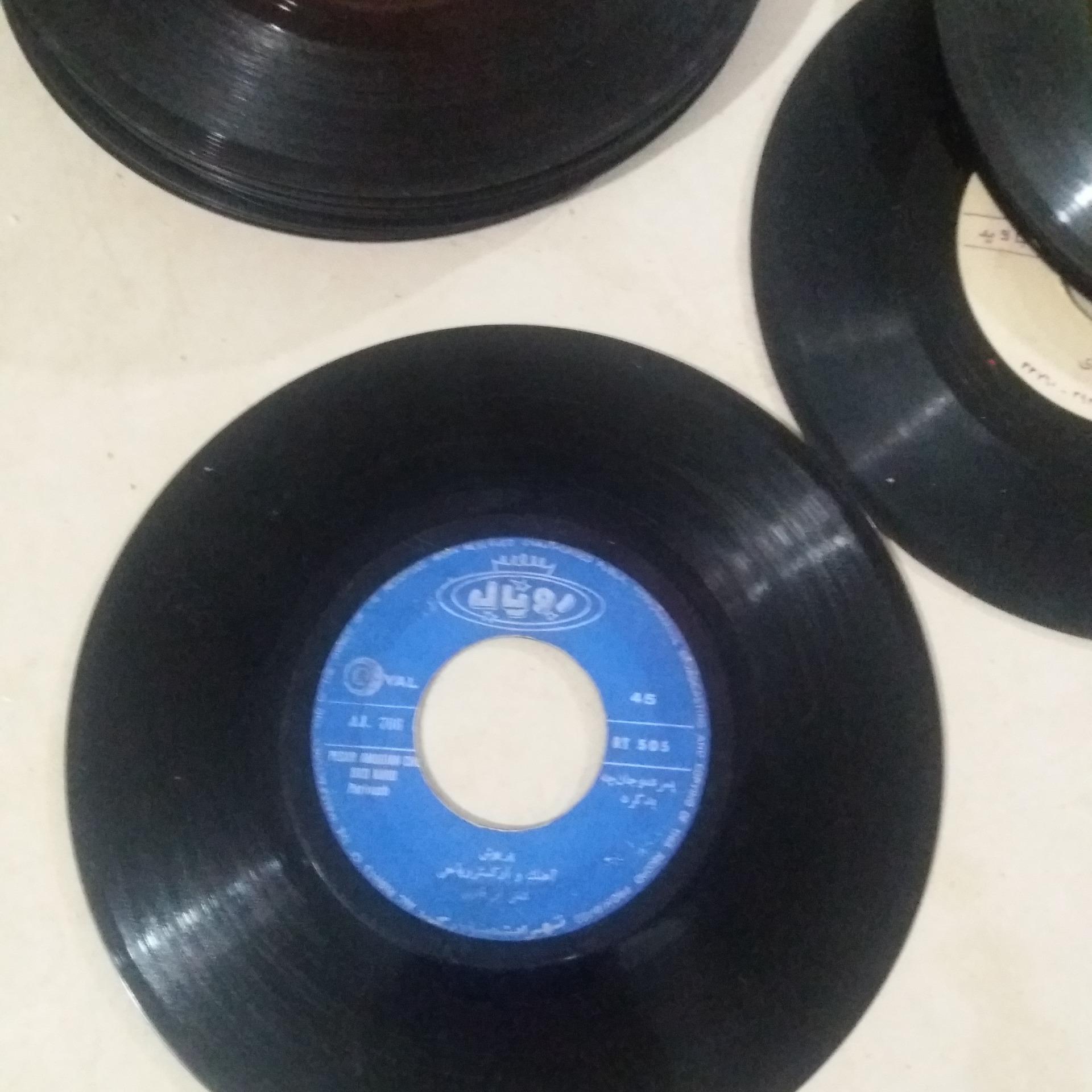 صفحه گرام صفحه گرامافون نوار پریوش اصفهانی