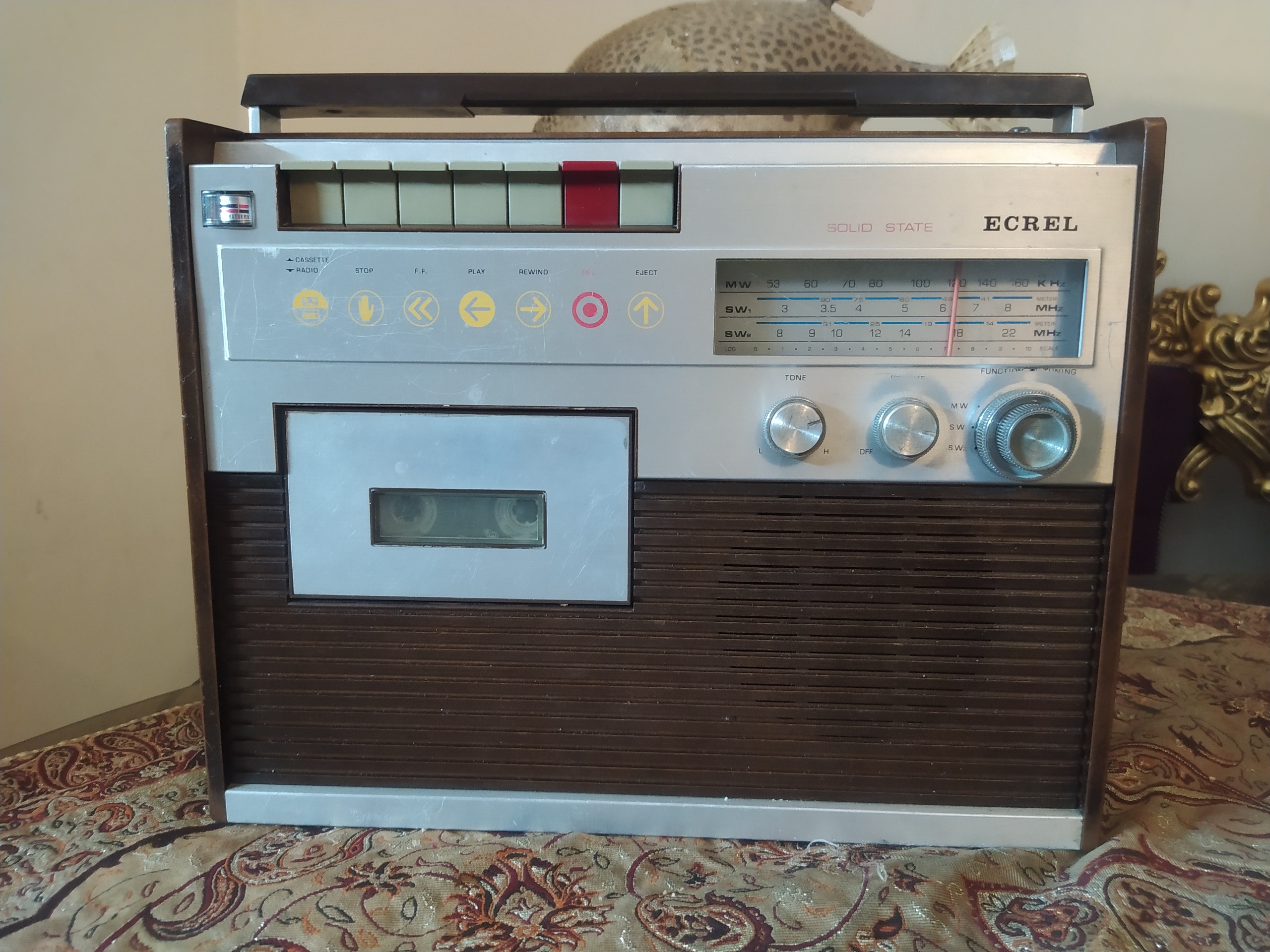 رادیو ضبط آنتیک و خاص ژاپنی چوب و فلز زیبا و قوی