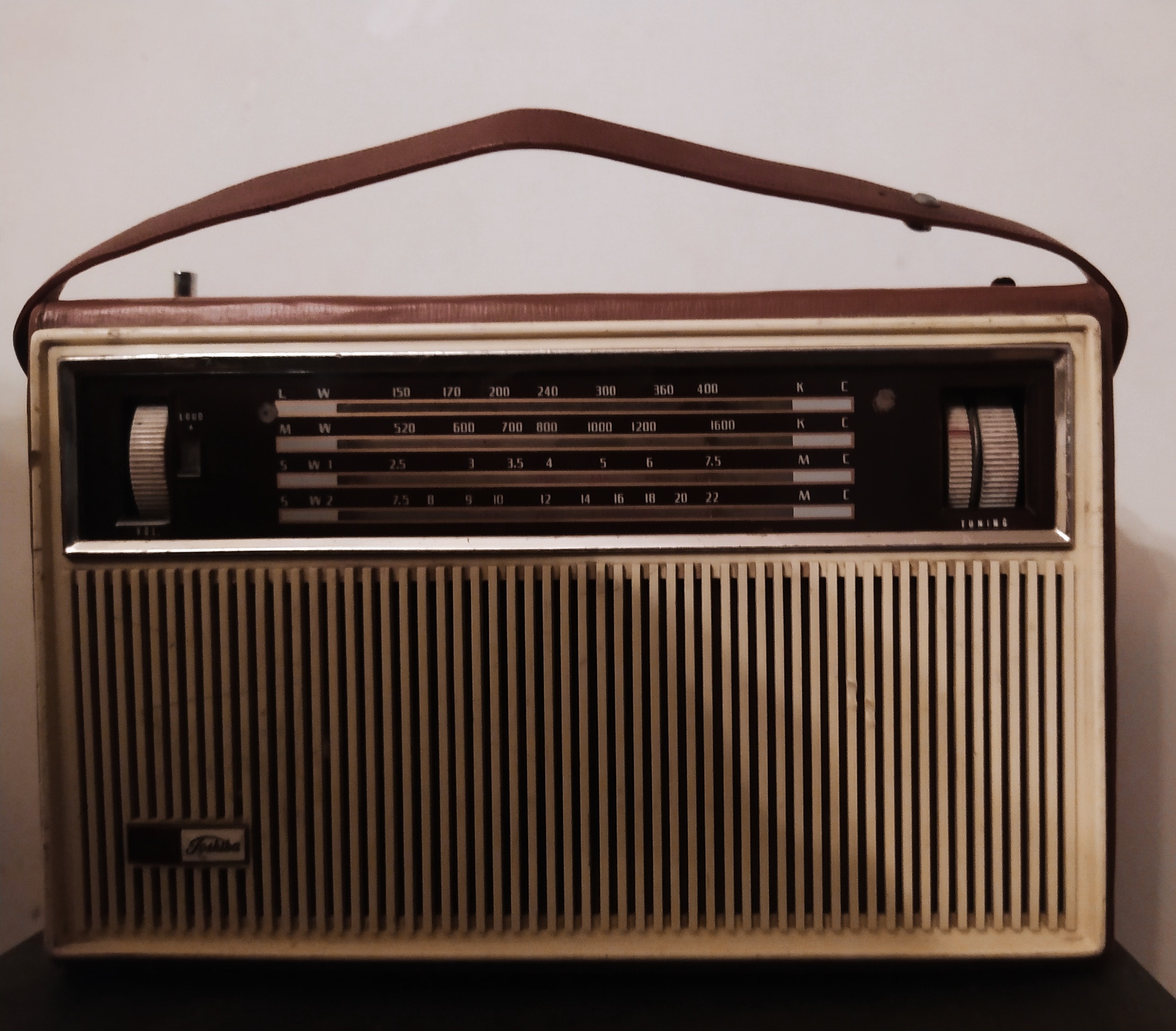 رادیو پارس توشیبا آنتیک ساخت ژاپن و ایران