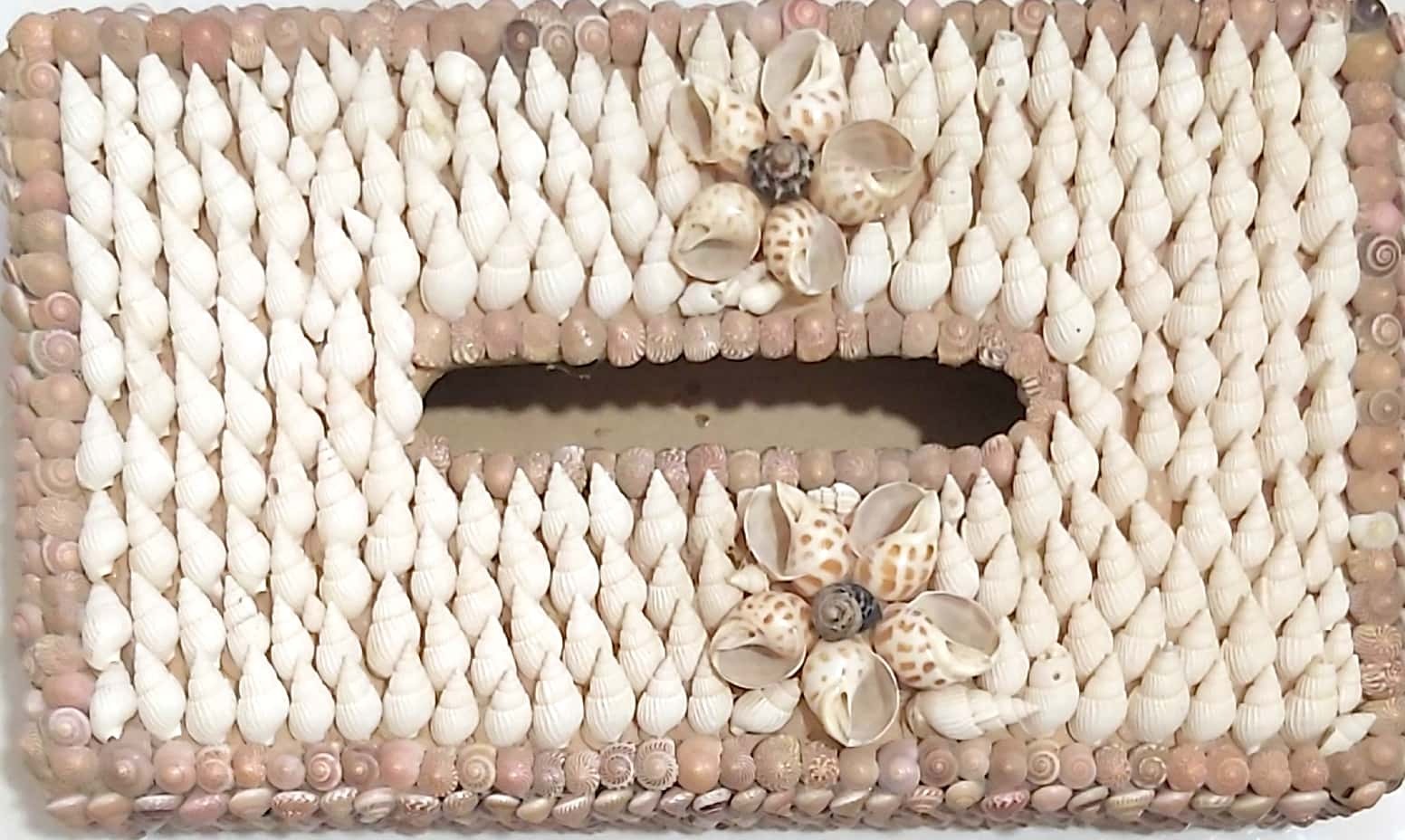 جا دستمالی صدفی