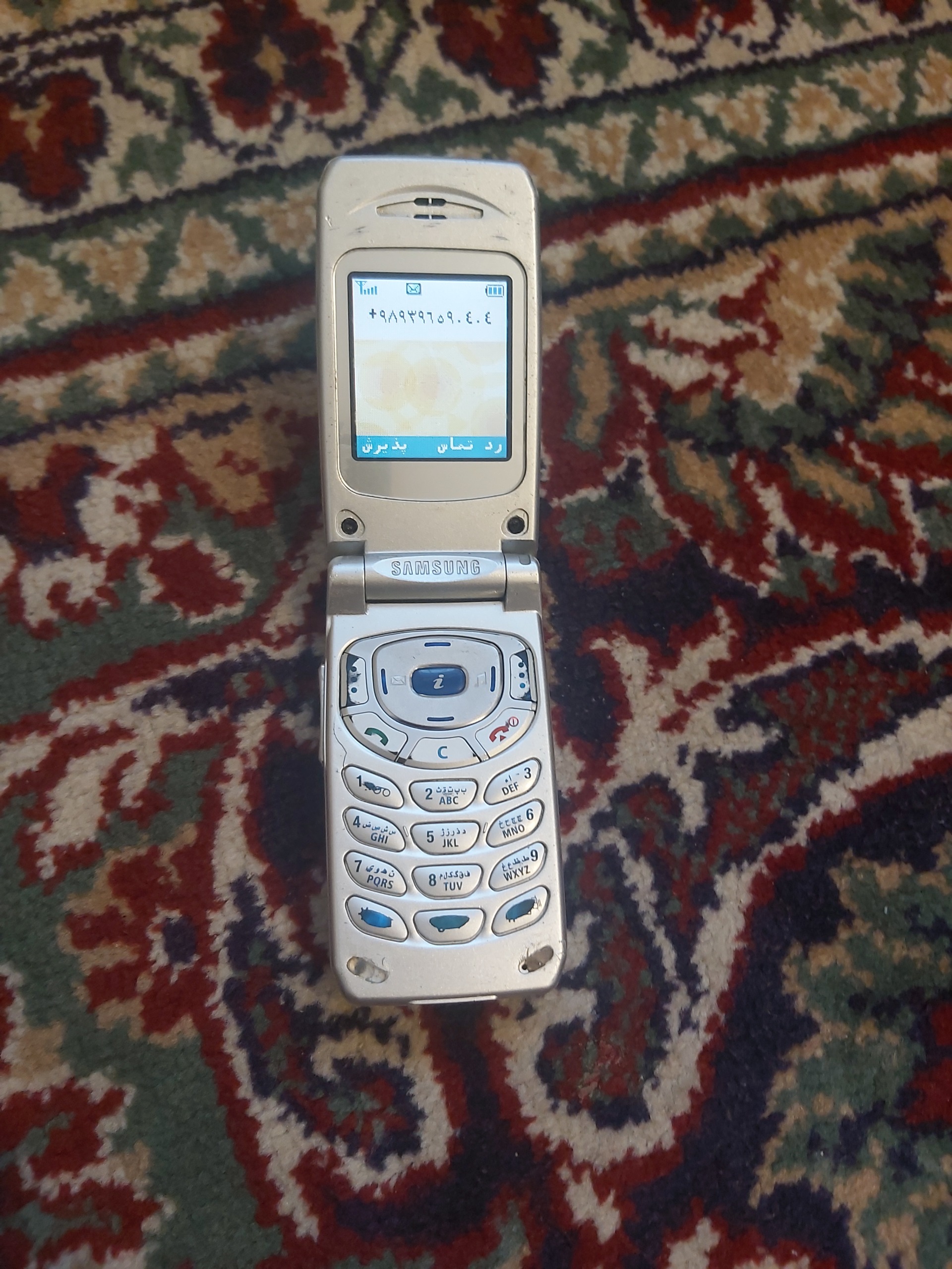 گوشی موبایل سامسونگ t400