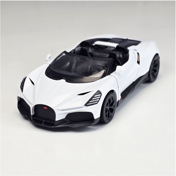 ماکت بوگاتی میسترال سفید کینزمارت bugatti mistral