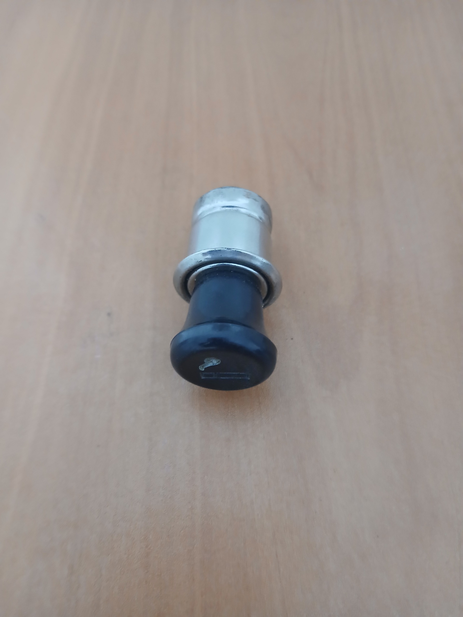 سری فندک پیکان نیسان