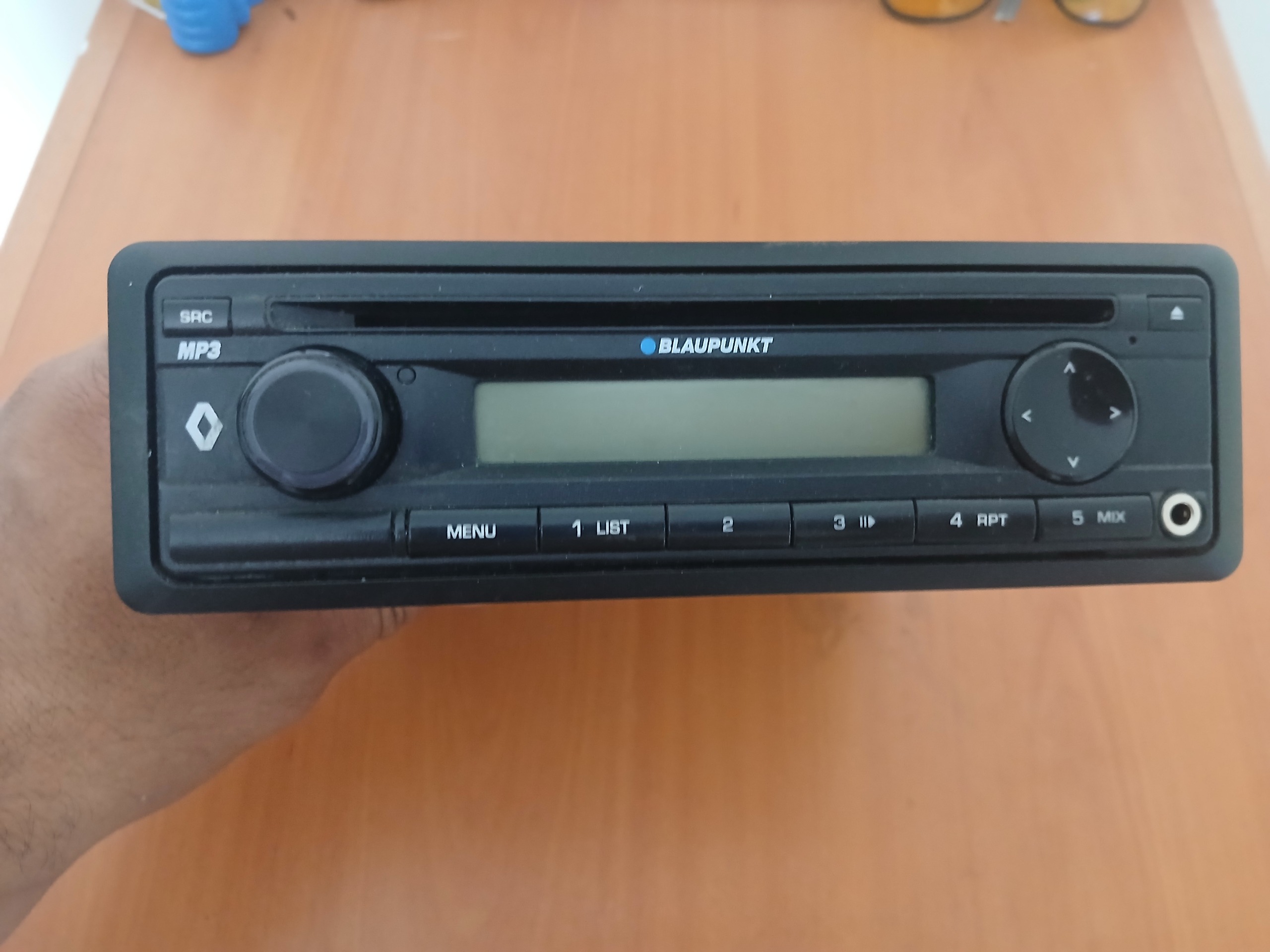 ضبط اصلی اورجینال ال90 درحد آکبند مالزی CD AUX