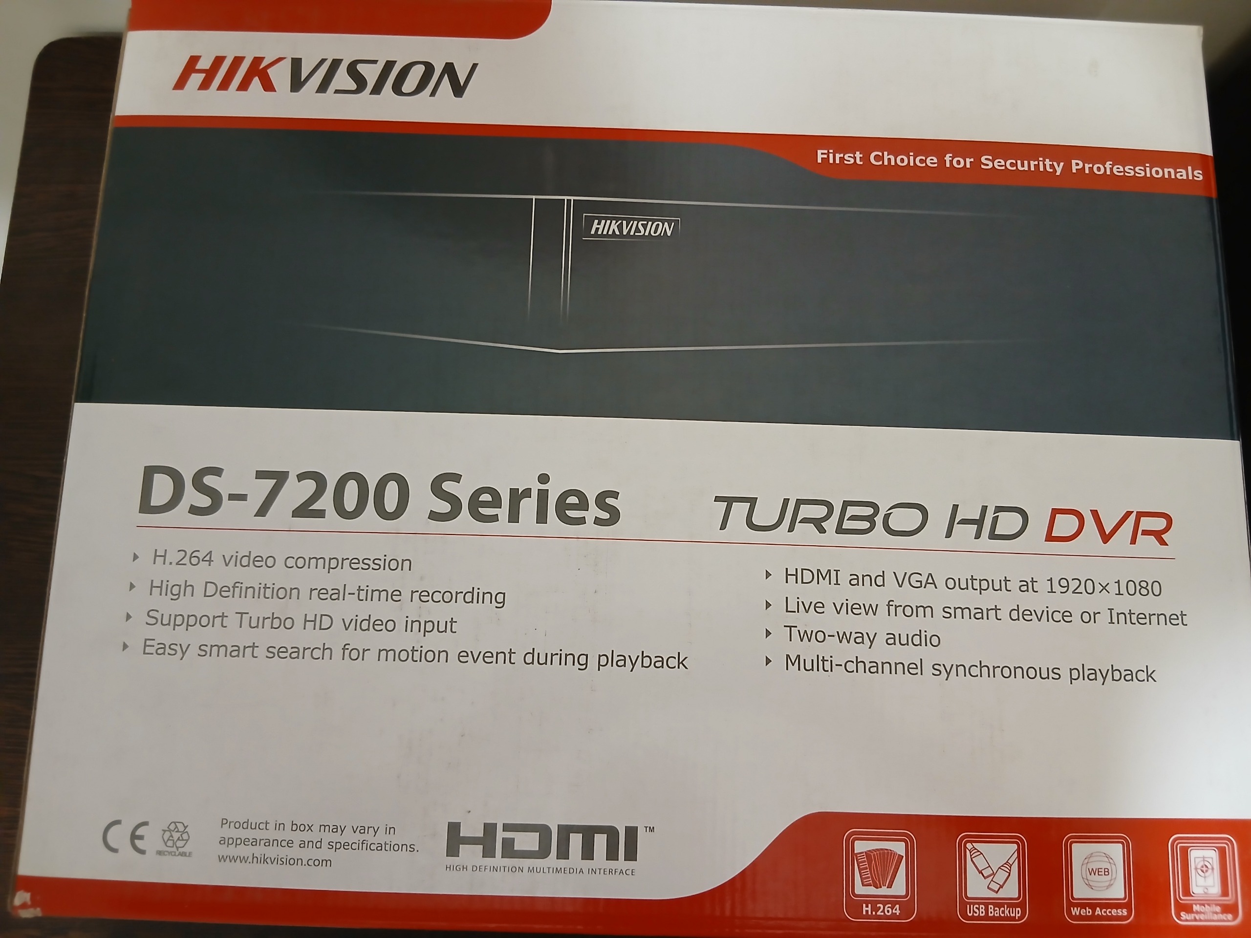 دستگاه DVR هایک ویژن(8) کانال دو هاردDS_7208