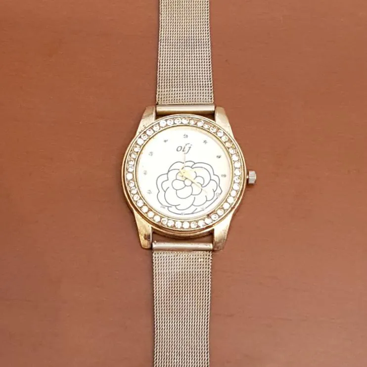 ساعت مچی زنانه طلایی