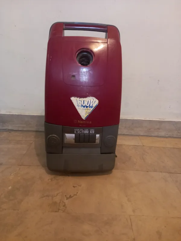جاروبرقی قویی بدون لوله