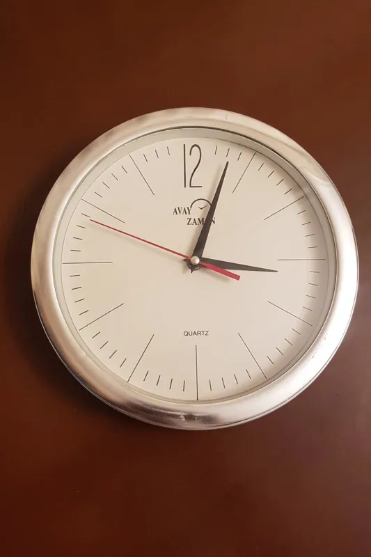 ساعت دیواری گرد