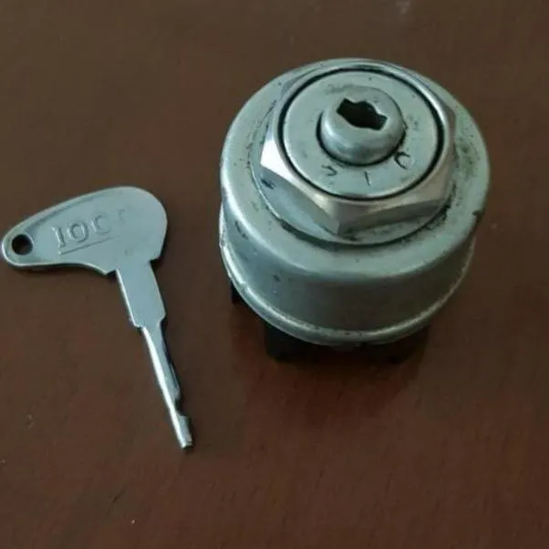 سوئیچ استارت اصلی خاور