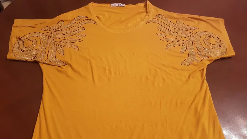 تیشرت زنانه طرح دار