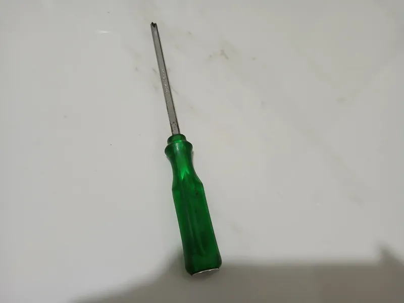 پیچ گوشتی چهارسو ضربه خور لب پر