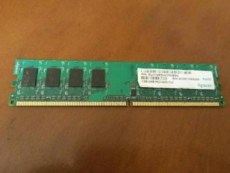 رم 1 گیگ کامپیوتر