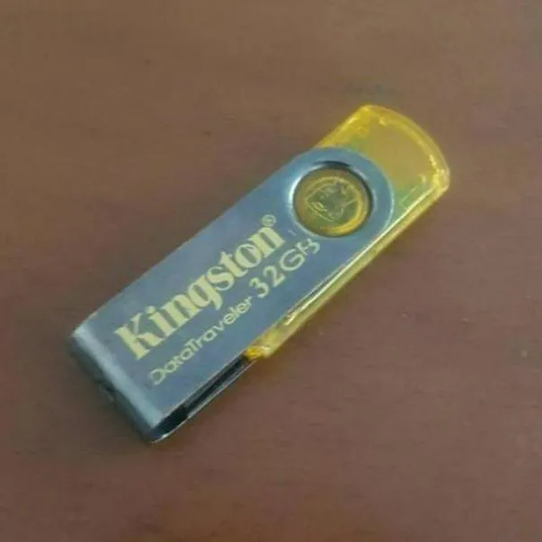 فلش 32 گیگ