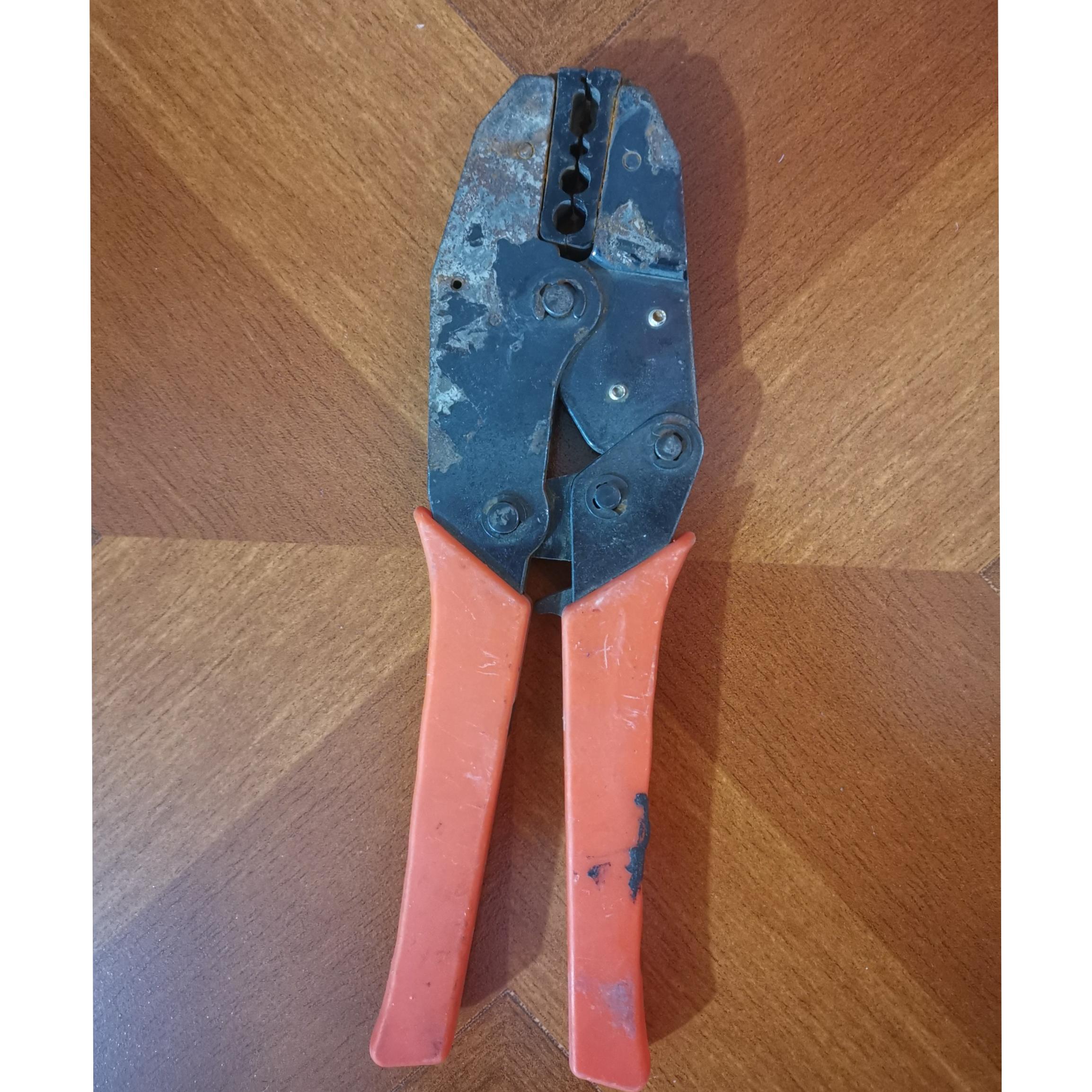 سوکت زن شبکه