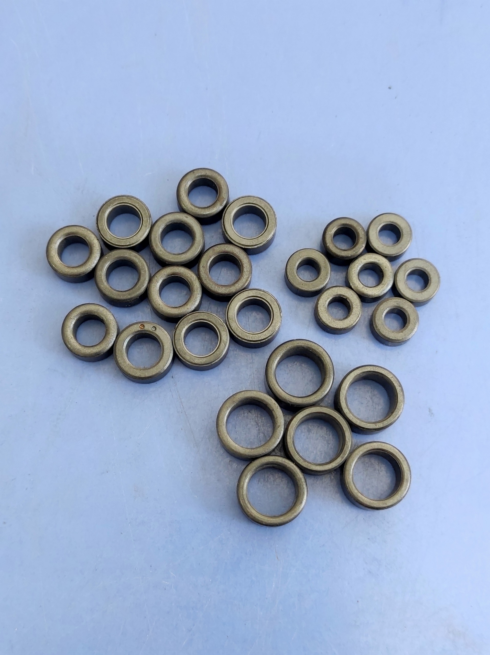 25 عدد فریت نویزگیر حلقوی