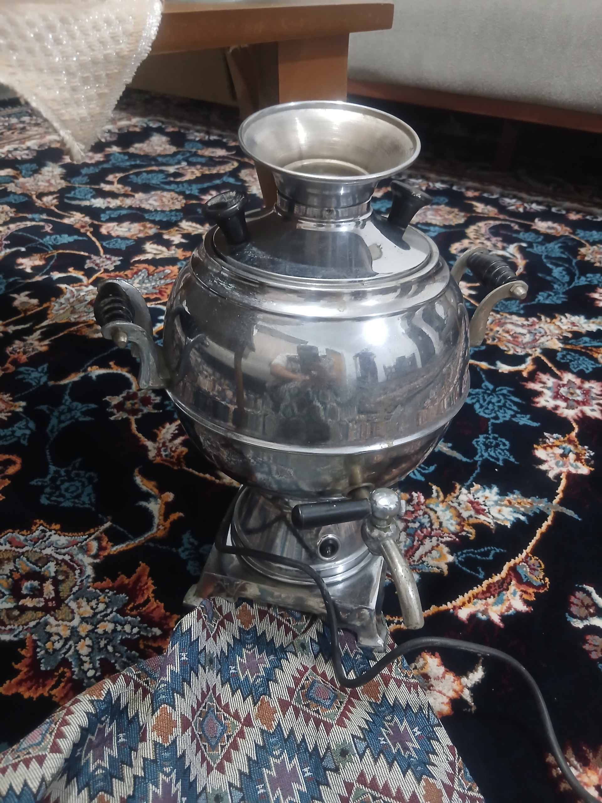سماور برقی قدیمی
