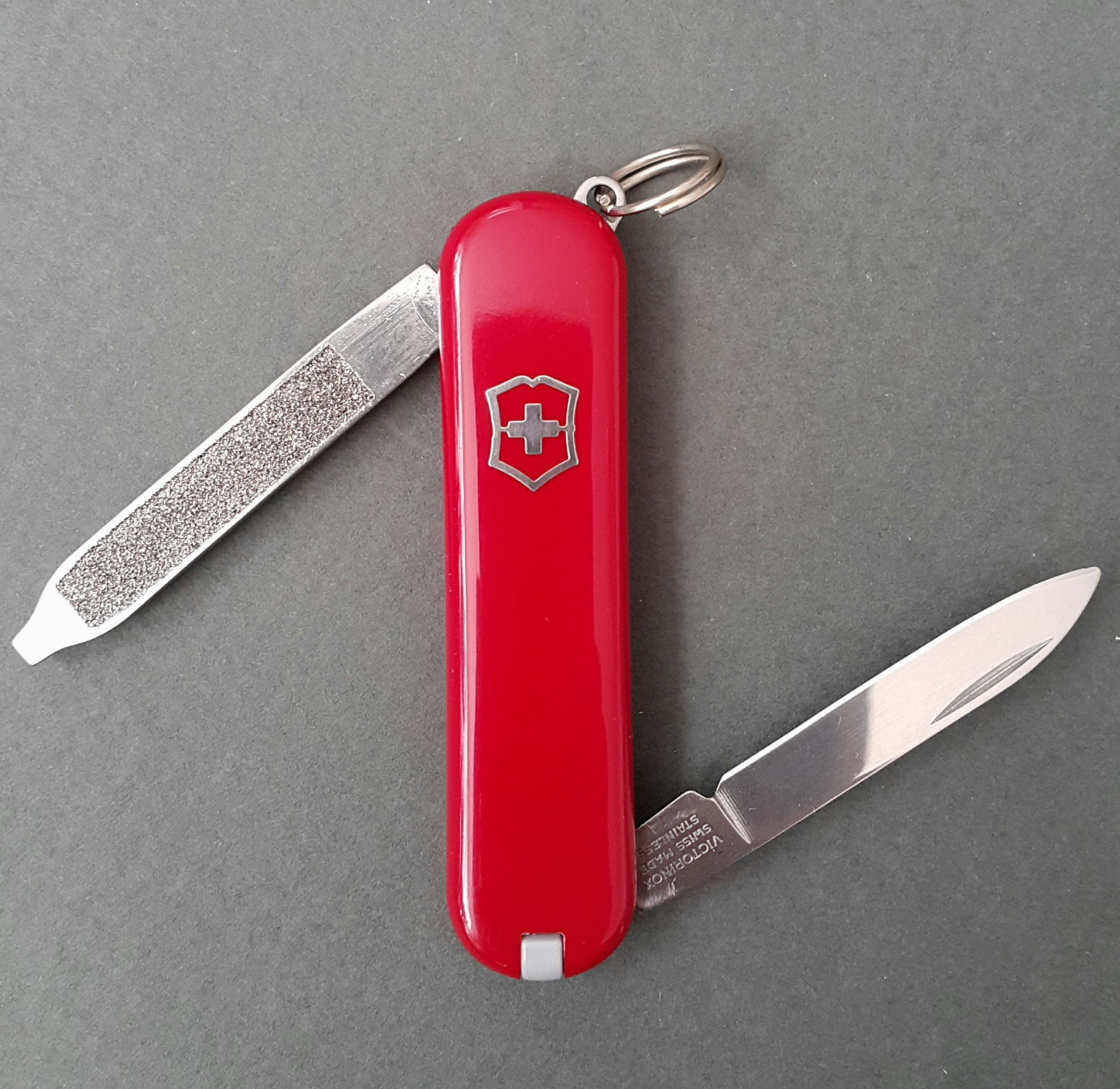 ویکتورینوکس victorinox escort