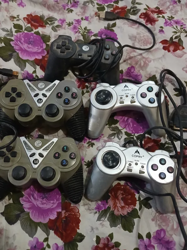 دسته بازی وسایل بازی