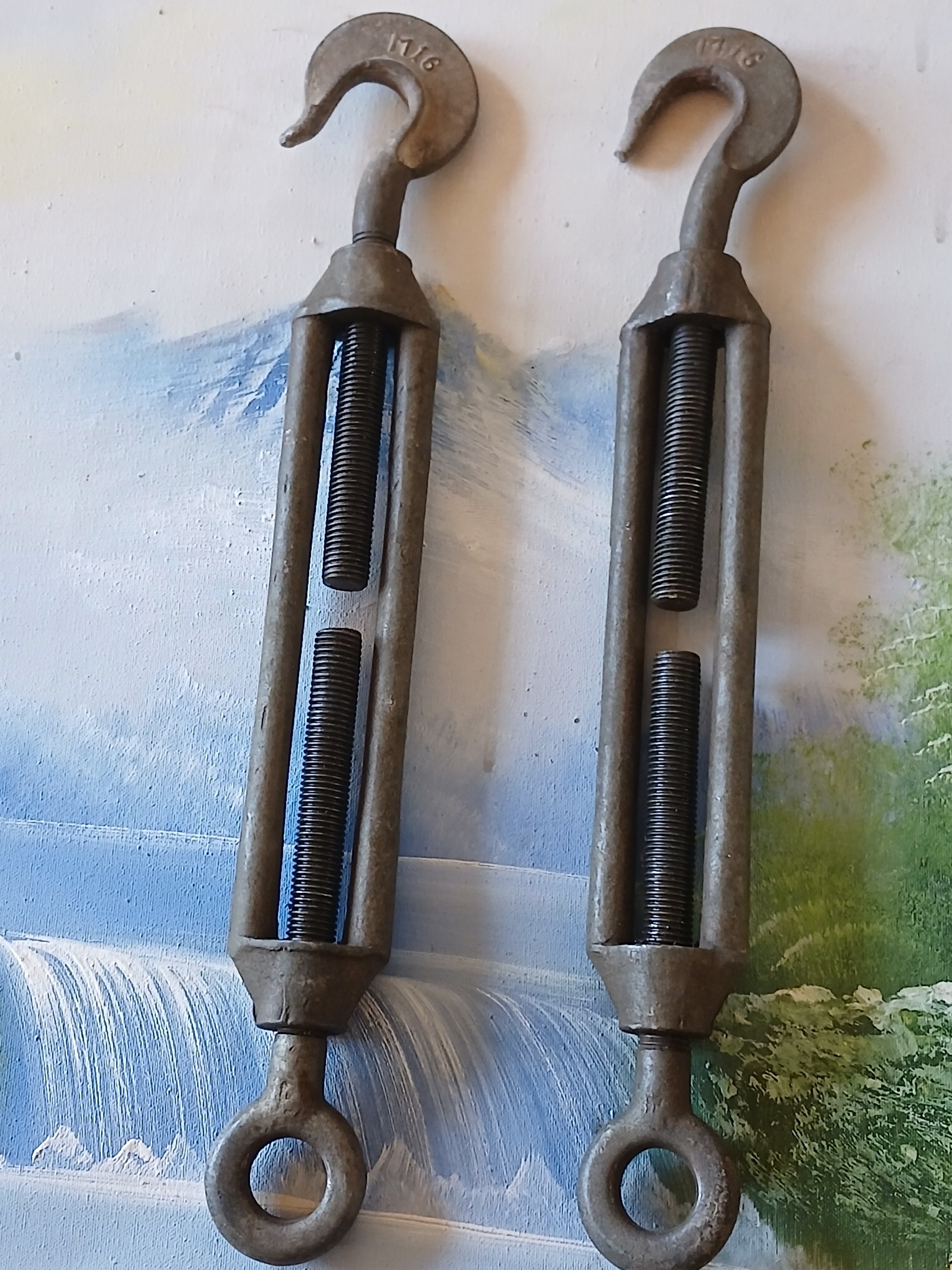 قلاب(گیره فلزی گالوانیزه)