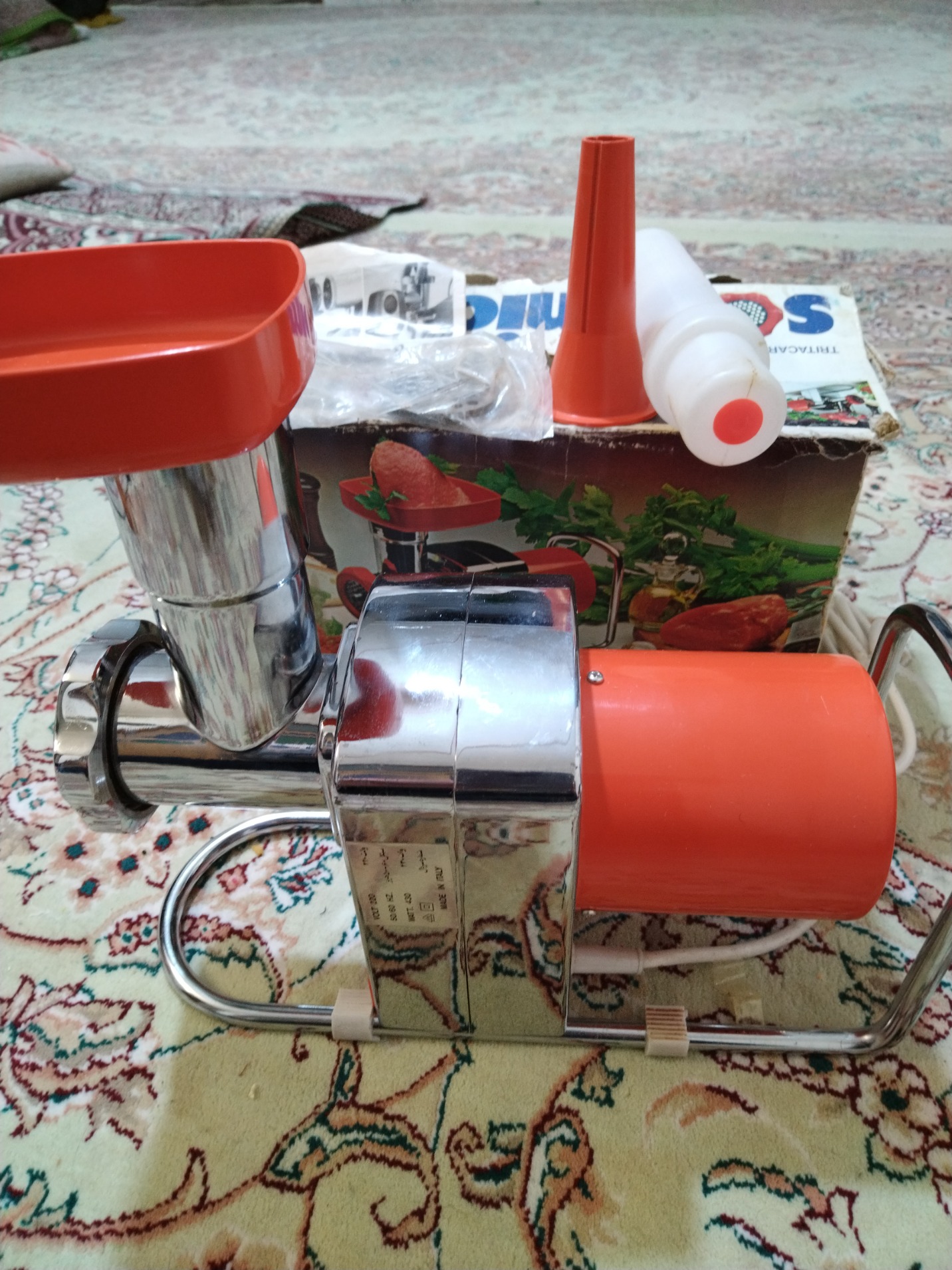 چرخ گوشتی آنتیک واصل ایتالیا50 ساله نو