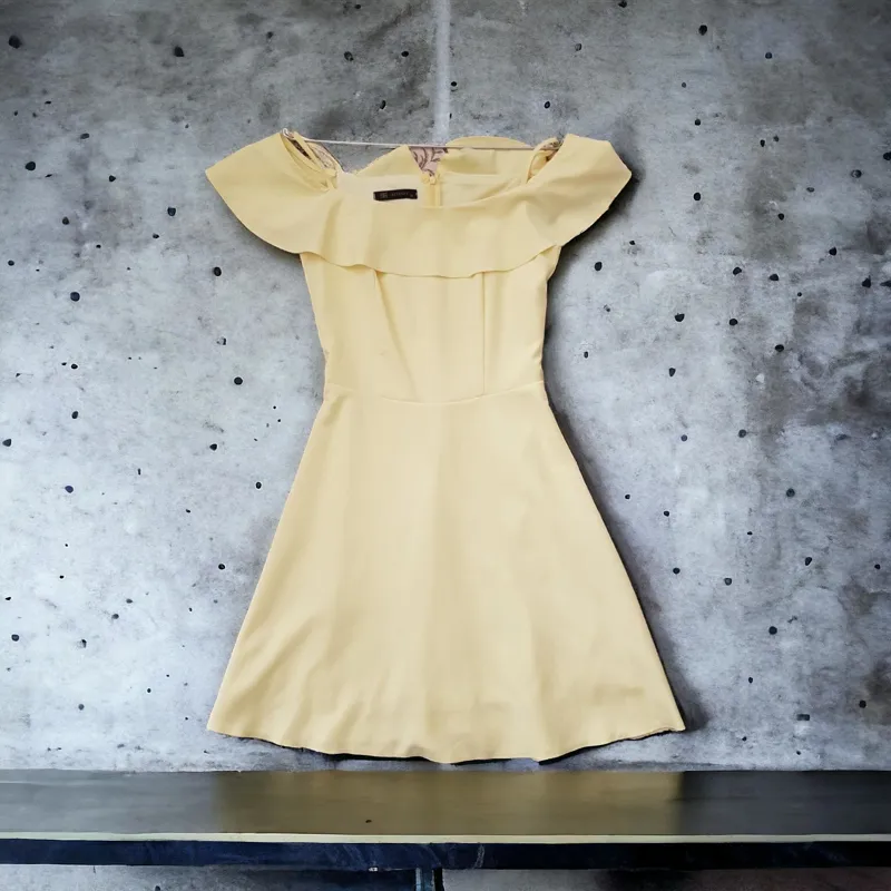 پیراهن مجلسی یقه قایقی