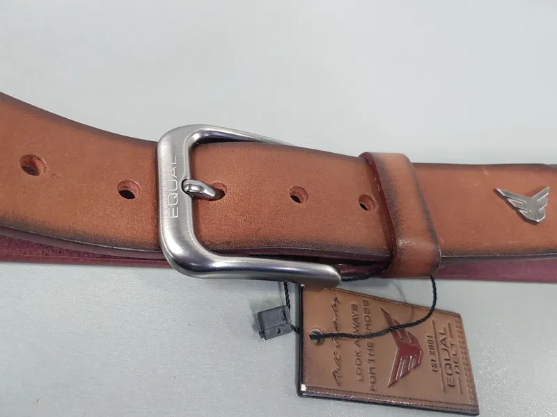 کمربند چرم قهوه ای روشن سنگشور