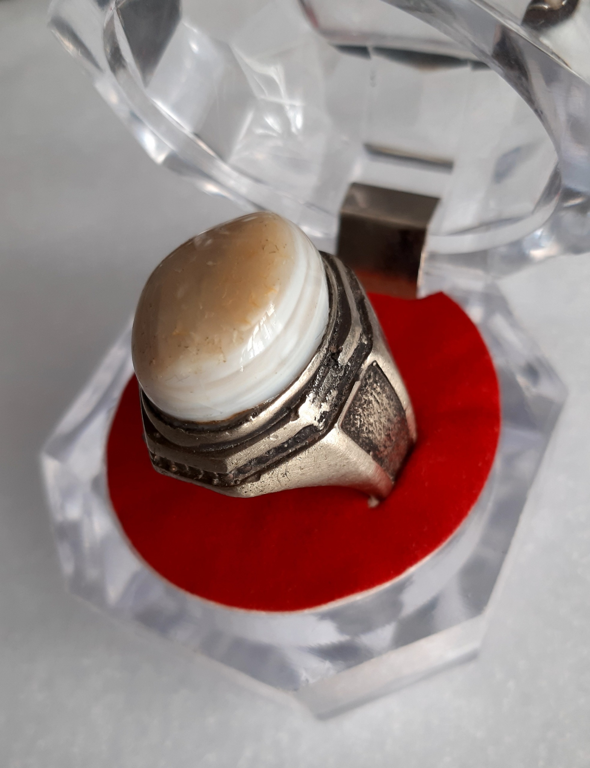 انگشتر صدف لایه ای دورنگ زیبای مردانه