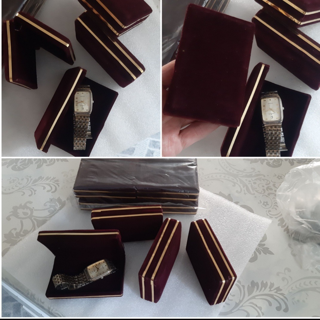 جعبه مخملی مناسب ساعت و جواهرات کوچک