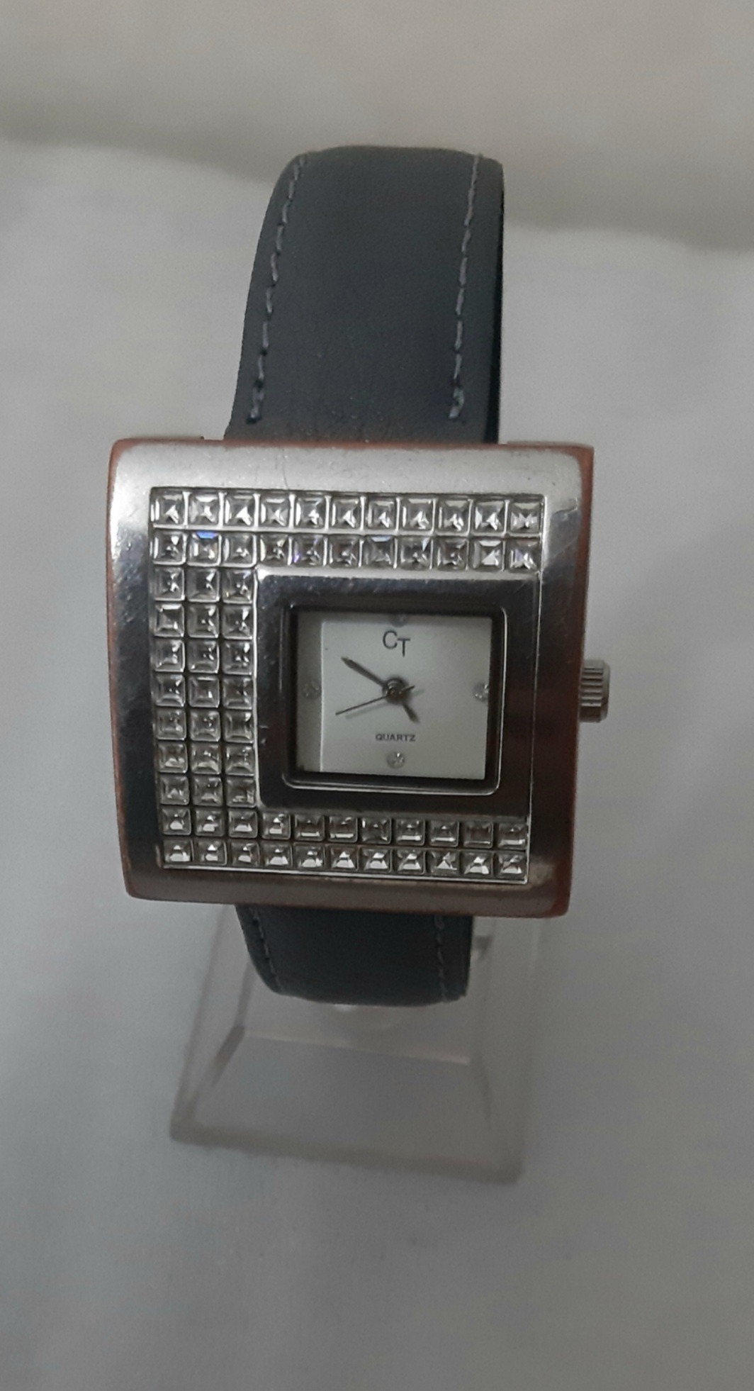 CT کوارتز زنانه نگین دار زیبا