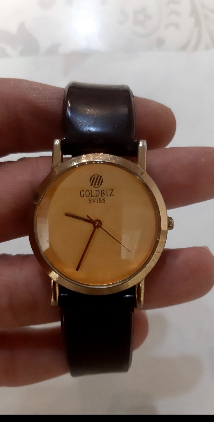 گلدبیز GOLDBIZ کوارتز زیبا صفحه سوئیس