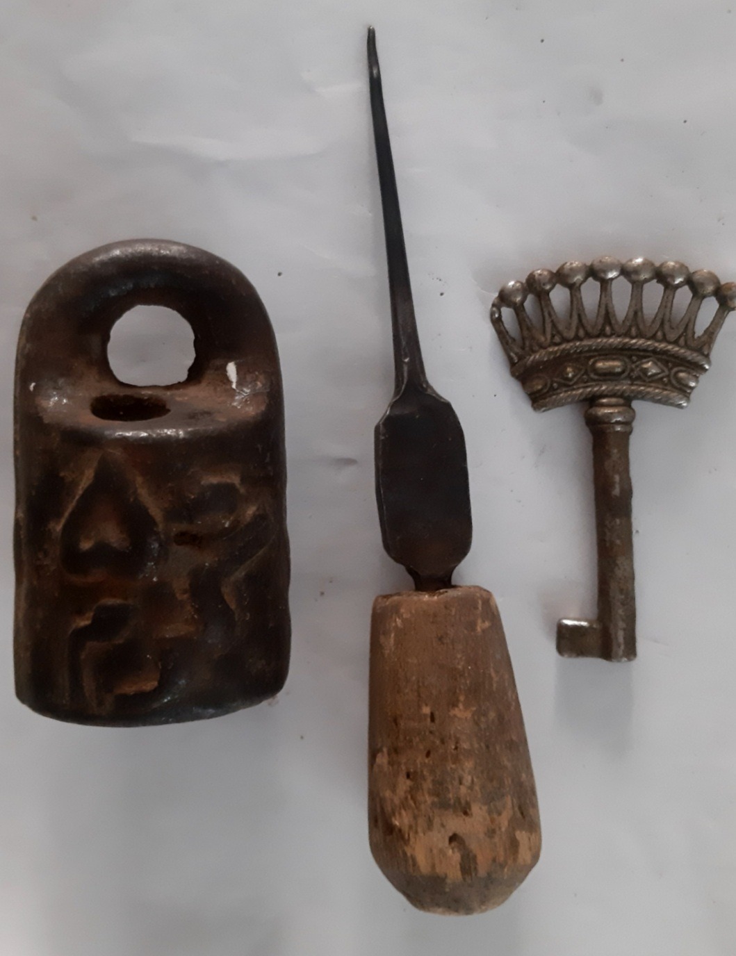وسایل قدیمی درفش دستساز کلید وزنه
