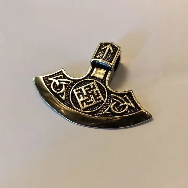 گردنبند سواستیکا آلمان نازی هیتلر سمبلیک پاگان