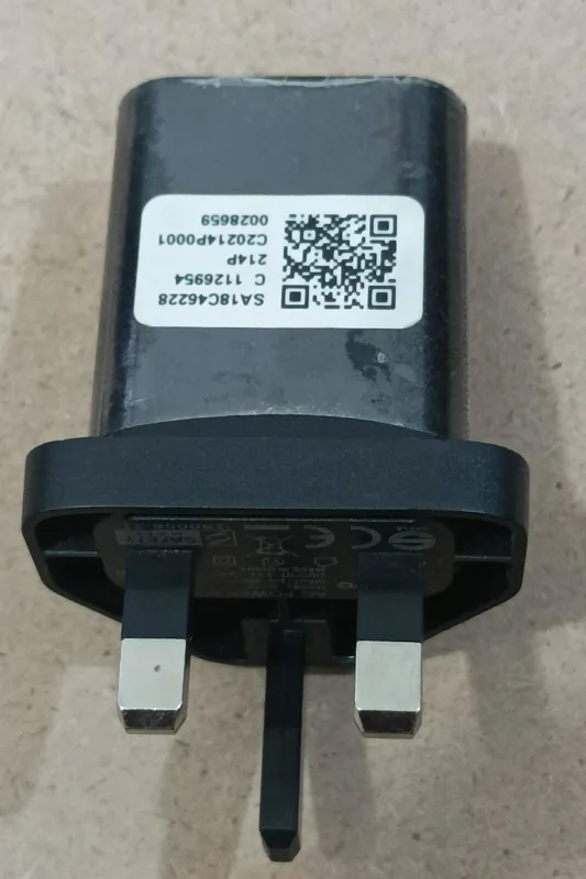 شارژر اصلی داخل کارتونی لنوو