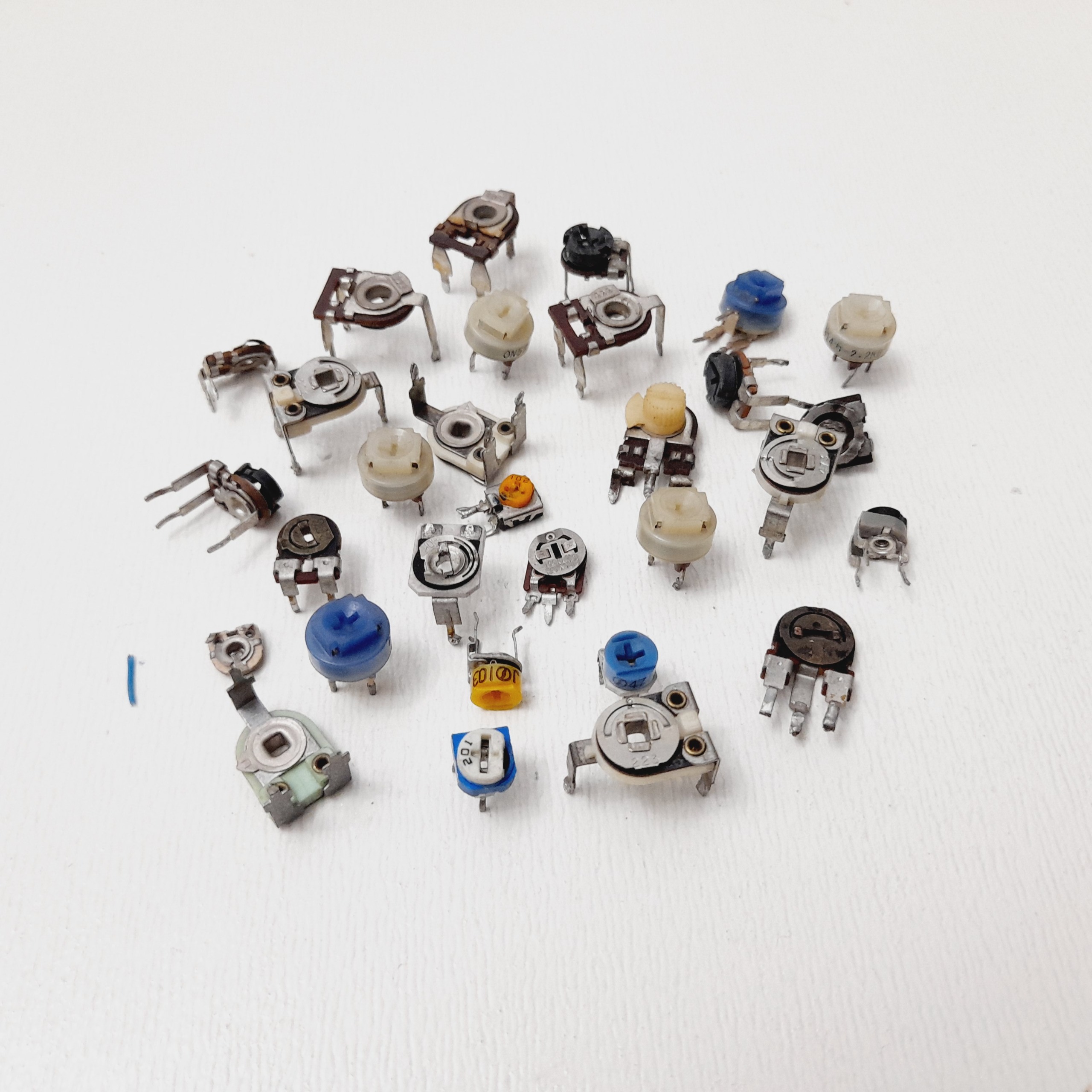 30 عدد انواع پتانسیومتر کد2