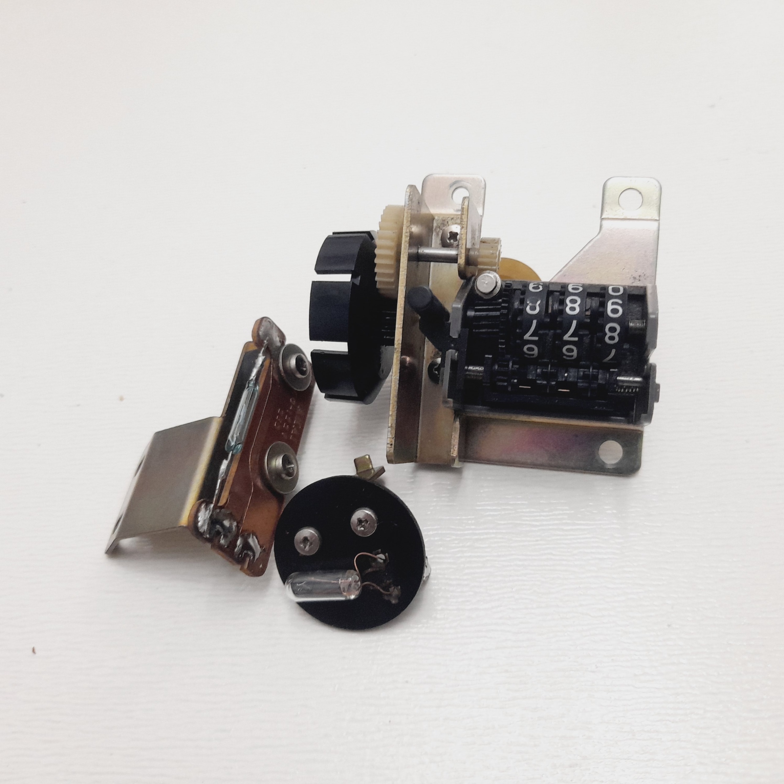 دورشمار دک AKAI CS-33D