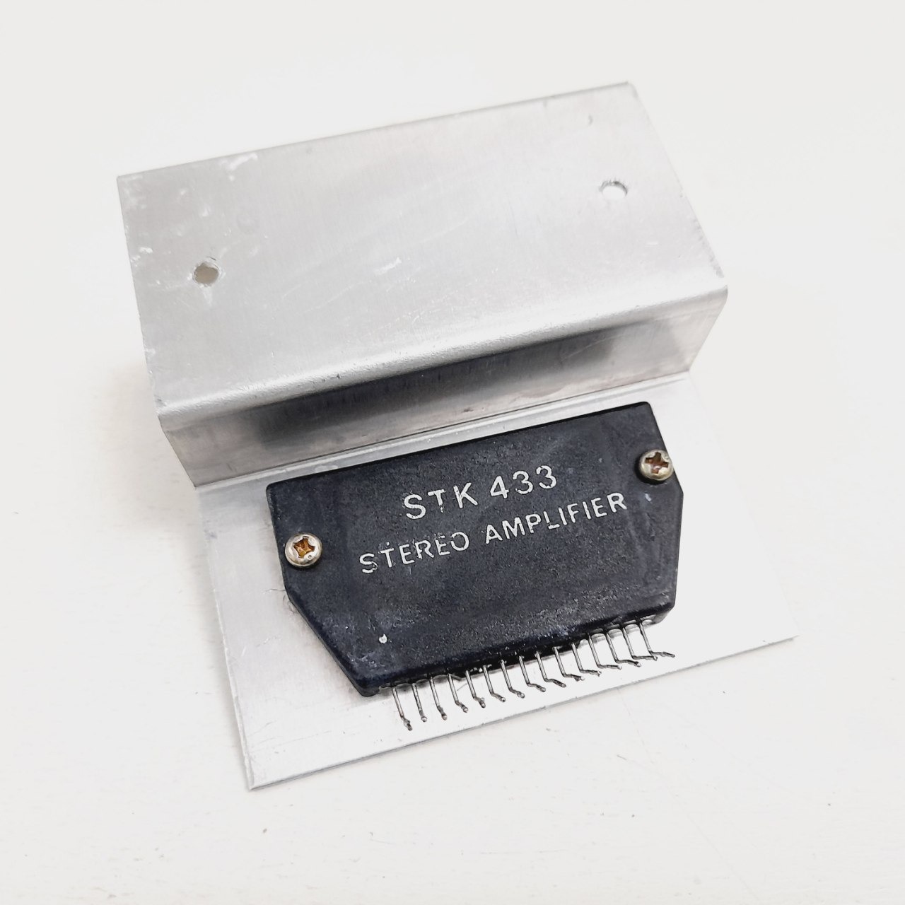 آیسی آمپلی فایر STK433 کد2