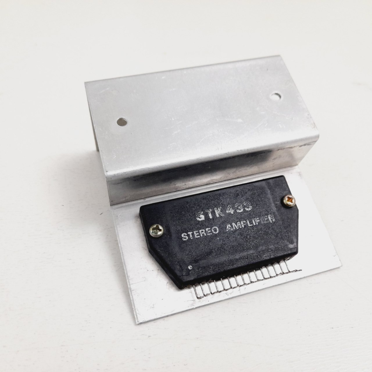 آیسی آمپلی فایر STK433