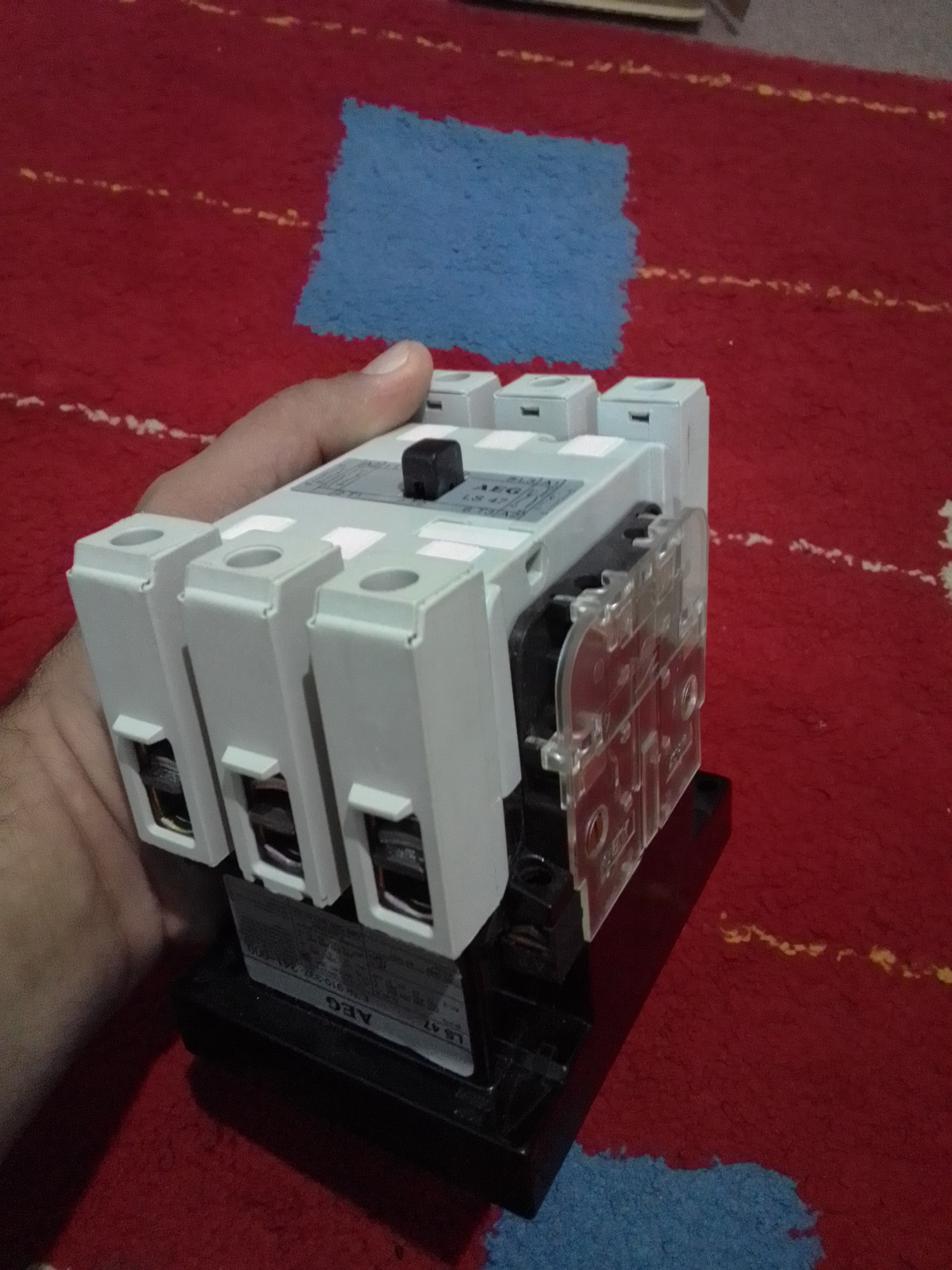 کنتاکتور سه فاز AEG آلمان90A