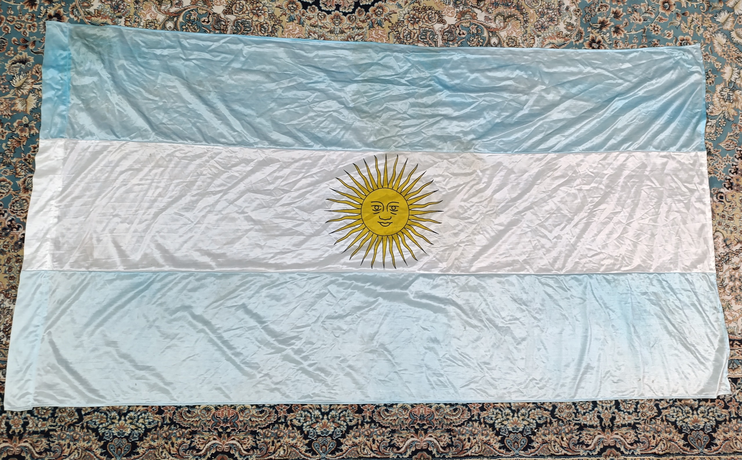 پرچم بزرگ وقدیمی آرژانتین
